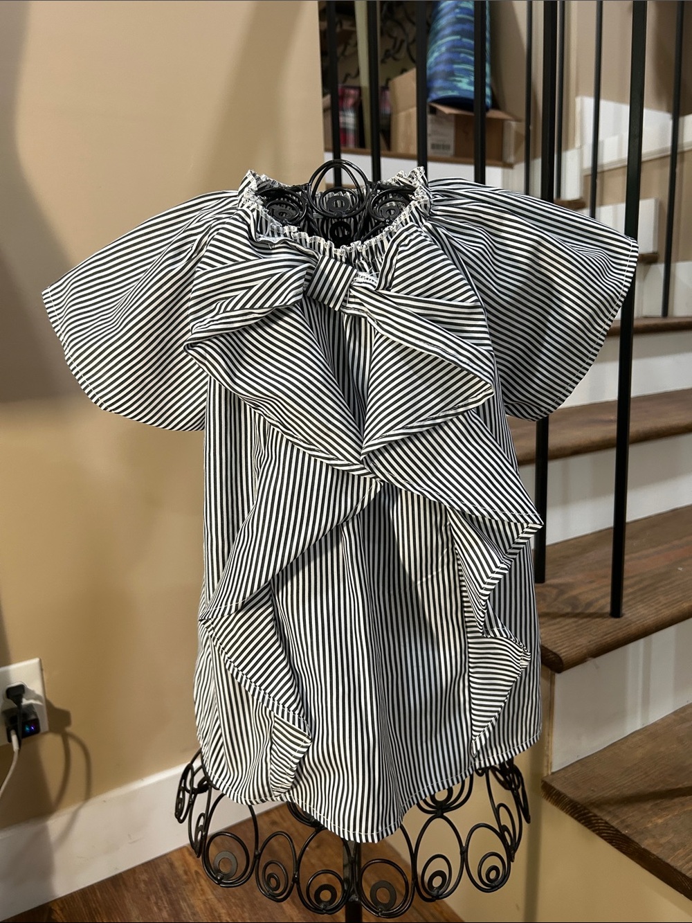 SHEIN girls 6yr Striped Ruffle Bow Top in navy White top